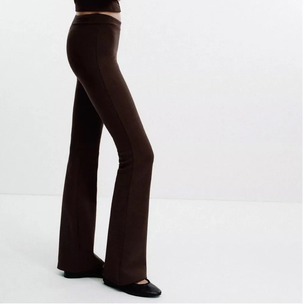 Zara NWT brown flare stretchy interlock pants